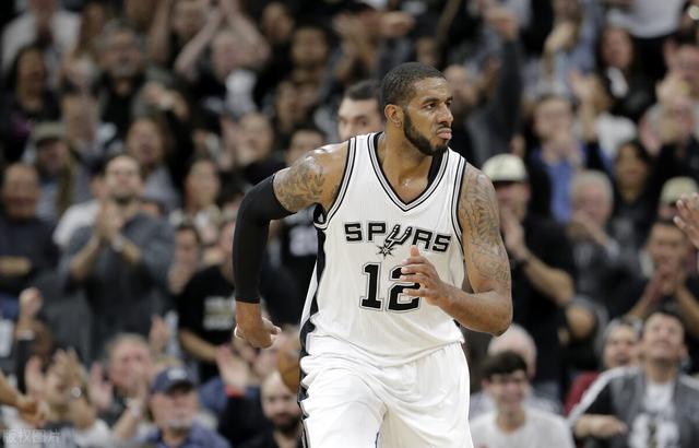 阿尔德里奇和姚明对比