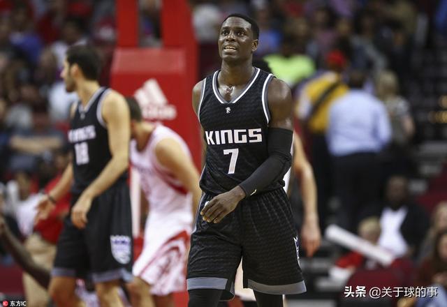 科里森现在在湖人是不是没有续约