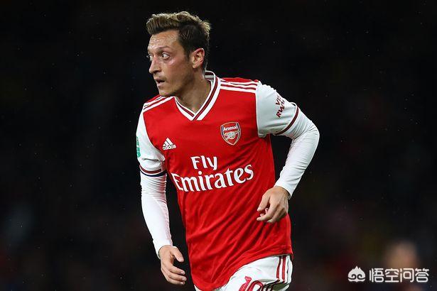 阿森纳签苏亚雷斯