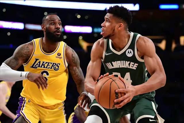 湖人庆祝詹姆斯总得分创纪录